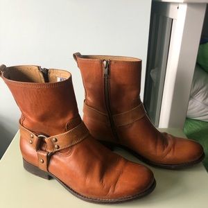 Short Frye Boots